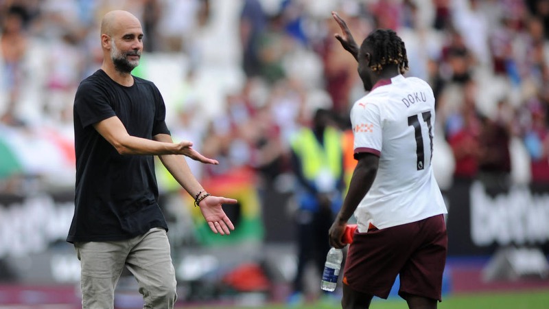 Jeremy Doku là một cầu thủ rất hiếm gặp trong triết lý của Pep Guardiola