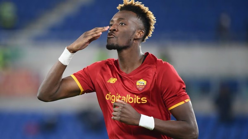 Tammy Abraham - Tiểu voi rừng lụi tàn theo thời gian